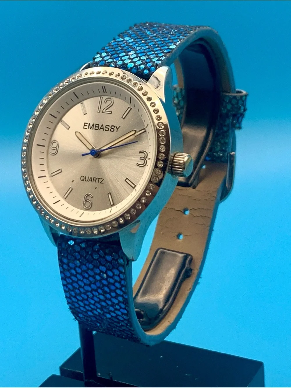 EMBASSY By GRUEN Women’s Fashion Quartz Wristwatch Crystal Bezel Works New Batt